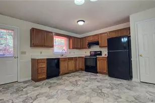 3581 Robinwest Dr, Pfafftown, NC 27040 - Photo 6