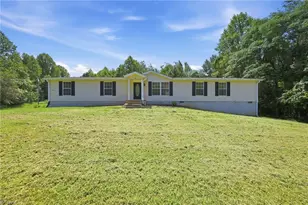 1200 Blue Ridge Ln, Sandy Ridge, NC 27046 - Photo 32
