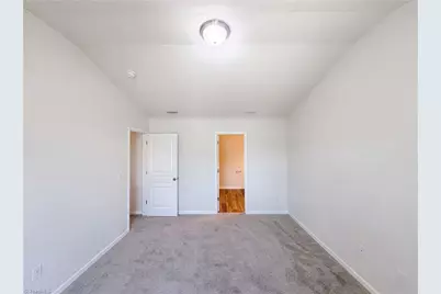 150 Sumter Court, Burlington, NC 27217 - Photo 4