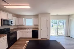 150 Sumter Ct, Burlington, NC 27217 - Photo 2