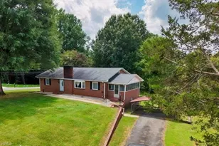 142 Shamrock Blvd, Elkin, NC 28621 - Photo 1