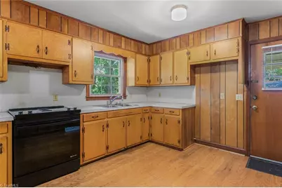 530 Frank Road, Reidsville, NC 27320 - Photo 12