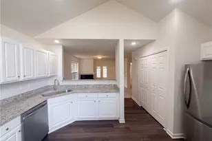 30 Pickwick Pl, Greensboro, NC 27407 - Photo 8