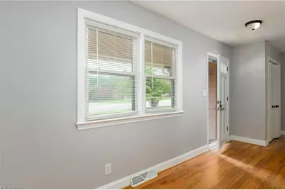 112 Delta Street, Lexington, NC 27295 - Photo 4
