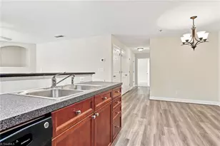 4762 Tatton Park Cir, Winston-Salem, NC 27103 - Photo 8