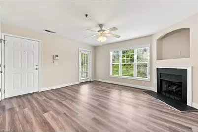 4762 Tatton Park Circle #2D, Winston-Salem, NC 27103 - Photo 2