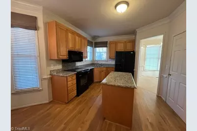 1304 Groveland Trail, Greensboro, NC 27407 - Photo 4
