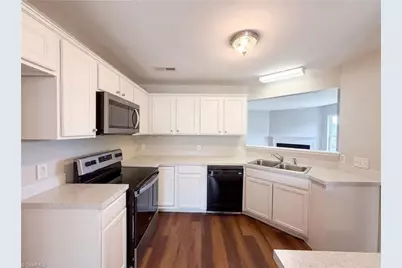 112 Rockbridge Court, Kernersville, NC 27284 - Photo 2