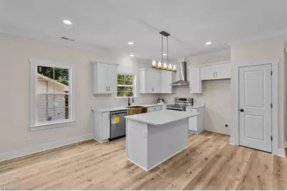 3719 Sharon Avenue, Greensboro, NC 27405 - Photo 8