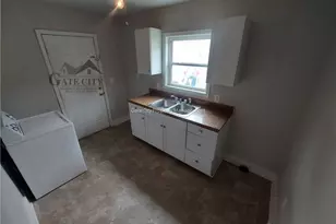 341 Ennis St, High Point, NC 27260 - Photo 2