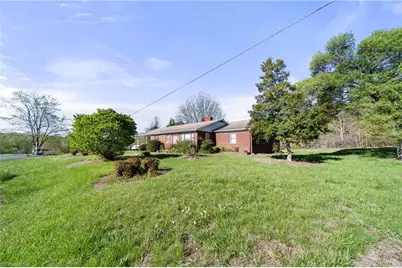 9410 Moore Road, Tobaccoville, NC 27050 - Photo 4