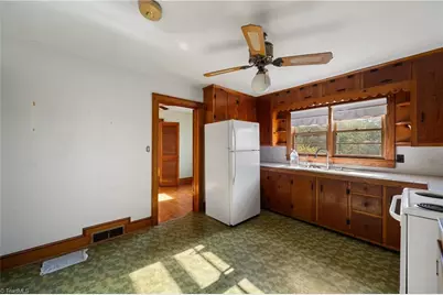 9410 Moore Road, Tobaccoville, NC 27050 - Photo 10