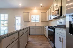 406 Grant Ryan Dr, Jamestown, NC 27282 - Photo 10