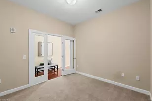 201 Elm Street N, Greensboro, NC 27401 - Photo 22