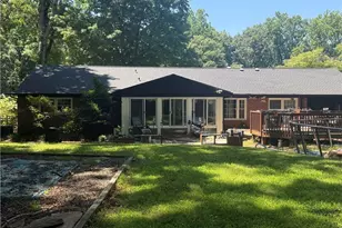 2651 Greencrest Dr, Winston-Salem, NC 27106 - Photo 8