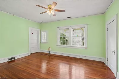 1037 West End Boulevard, Winston-Salem, NC 27101 - Photo 24