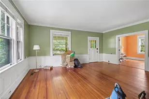 1037 W End Blvd, Winston-Salem, NC 27101 - Photo 6