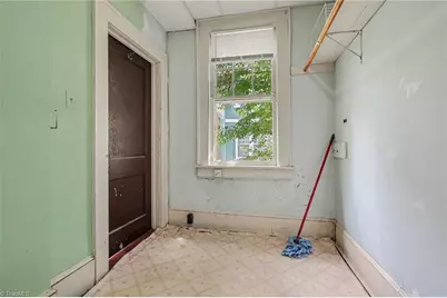 1037 West End Boulevard, Winston-Salem, NC 27101 - Photo 20