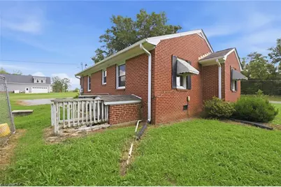 2514 John Lewis Road, Burlington, NC 27217 - Photo 4