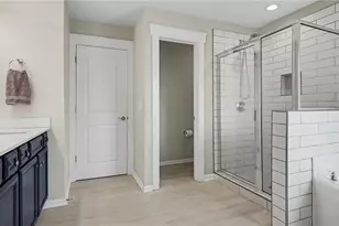 7611 Mary Ellen Ct, Greensboro, NC 27409 - Photo 12