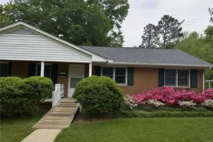 215 Bidney Dr, Burlington, NC 27215 - Photo 4