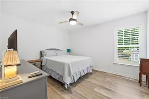 715 Dillon St, Thomasville, NC 27360 - Photo 14