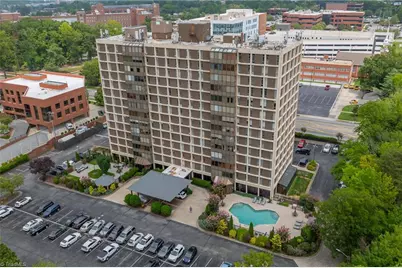 1101 N Elm Street #904, Greensboro, NC 27401 - Photo 2
