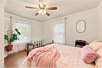 106 Crestwood Circle, High Point, NC 27260 - Photo 12