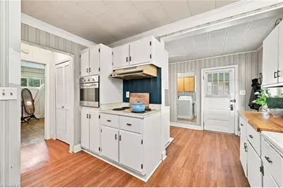 106 Crestwood Circle, High Point, NC 27260 - Photo 26