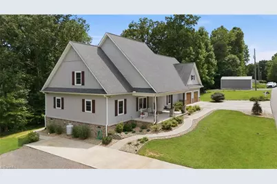 612 Niston Lane, Mount Airy, NC 27030 - Photo 4
