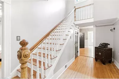 916 W Davis Street, Burlington, NC 27215 - Photo 8