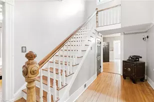 916 W Davis St, Burlington, NC 27215 - Photo 8