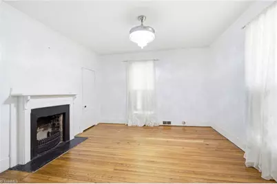 916 W Davis Street, Burlington, NC 27215 - Photo 34