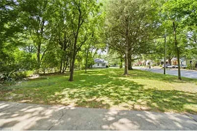 916 W Davis Street, Burlington, NC 27215 - Photo 48