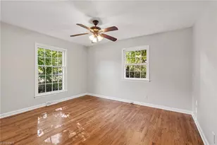 1105 McDowell Dr, Greensboro, NC 27408 - Photo 18