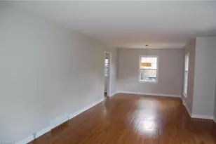 1105 McDowell Dr, Greensboro, NC 27408 - Photo 2