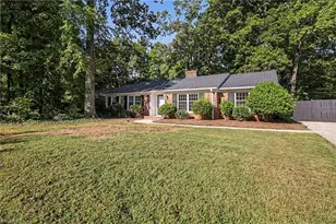 1105 McDowell Dr, Greensboro, NC 27408 - Photo 2