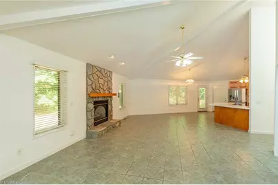 631 Mill Stream Lane, Lexington, NC 27292 - Photo 8