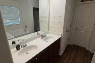 4120 Waitsfield Ct, Greensboro, NC 27406 - Photo 8