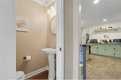 808 Barnes Street, Reidsville, NC 27320 - Photo 14