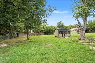 808 Barnes St, Reidsville, NC 27320 - Photo 16