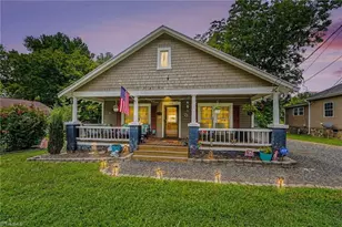 808 Barnes St, Reidsville, NC 27320 - Photo 1