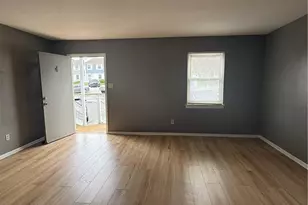 5715 Bramblegate Rd, Greensboro, NC 27409 - Photo 2
