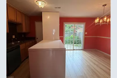 5715 Bramblegate Road #F, Greensboro, NC 27409 - Photo 6