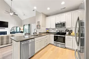 219 Hawks Nest Cir, Clemmons, NC 27012 - Photo 8