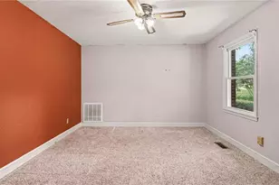 132 Cedarwood Dr, Eden, NC 27288 - Photo 18