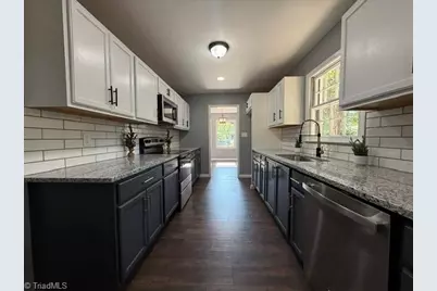 805 Plummer Drive, Greensboro, NC 27410 - Photo 6