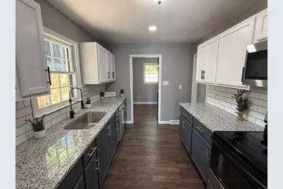 805 Plummer Drive, Greensboro, NC 27410 - Photo 12