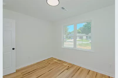 404 Walker Avenue, Graham, NC 27253 - Photo 14