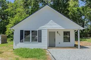 404 Walker Ave, Graham, NC 27253 - Photo 1